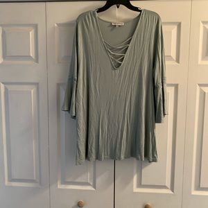 3/4 length bell sleeved blouse